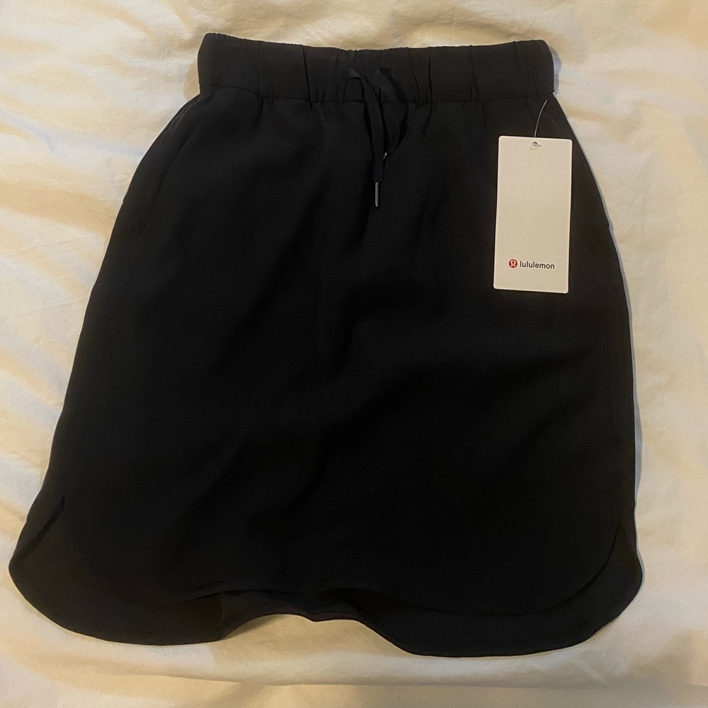 Lululemon On the Fly Skirt NWT